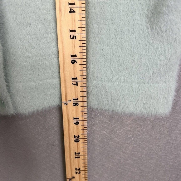 Levi's Crop Top Size Medium Mint Green Fuzzy Button Up Short Sleeve Cozy - Picture 8 of 11